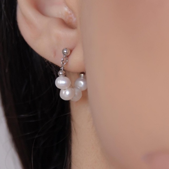 Jewelry - 925 sterling Silver Pearl Drop Earrings